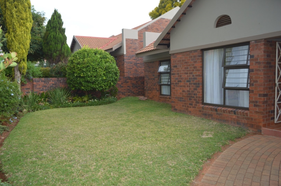 3 Bedroom Property for Sale in Flamwood North West
